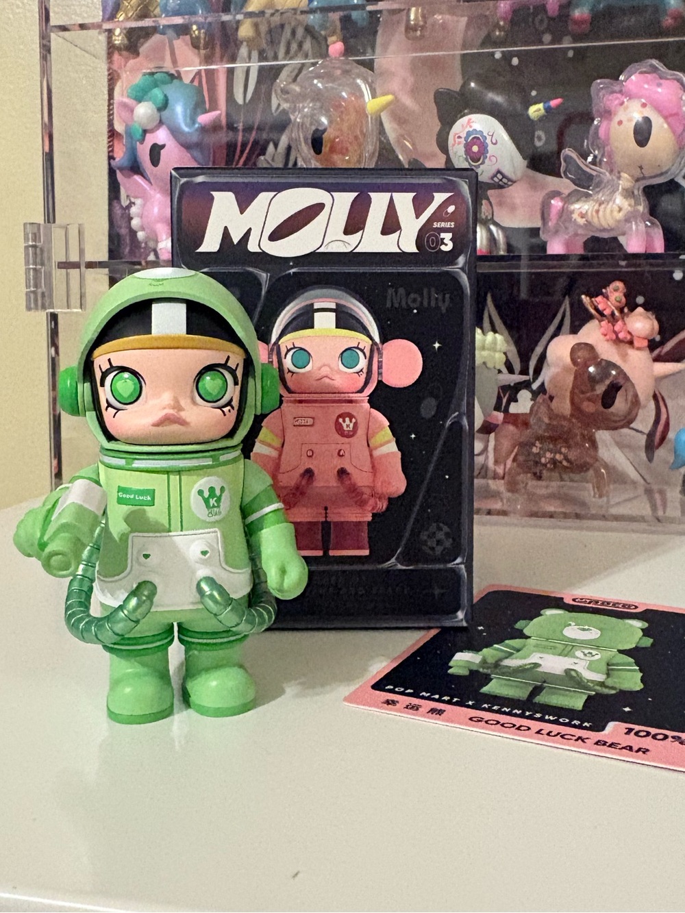POP MART Mega Space Molly 100% Series 3 - Good Luck Bear